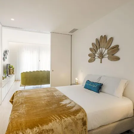 The Downtown Charming Apartment *